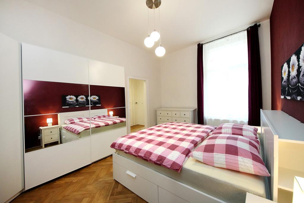 Historic Centre Apartments V Praga Quarto foto